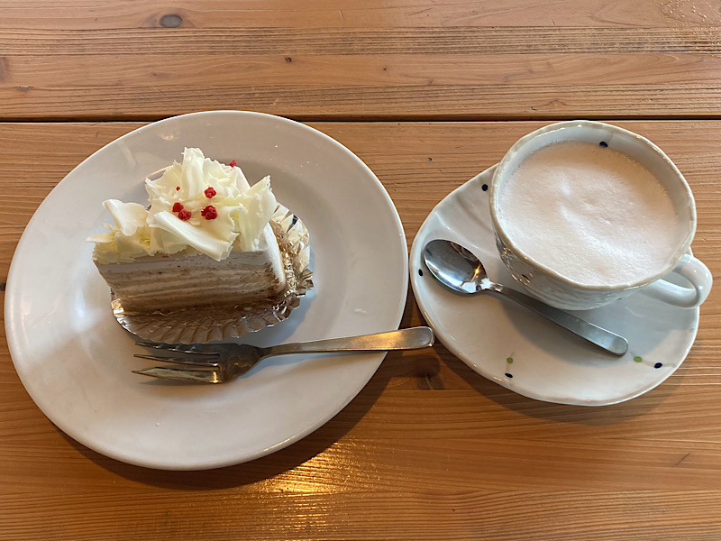 道の駅なかとさ 風工房 苺ガナッシュとジンジャーミルク