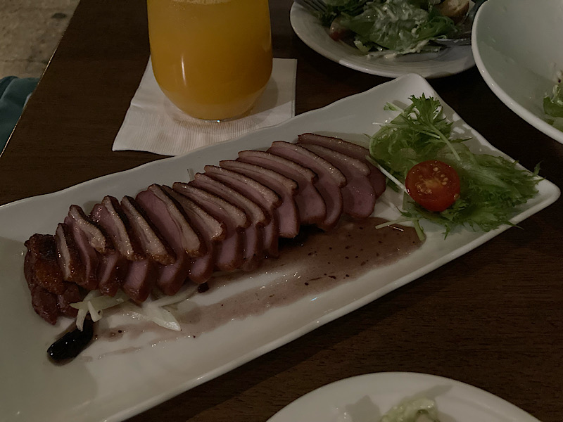 25/10台湾旅行 Trio Bitters 鴨肉のブルーベリーソース